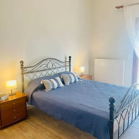 Apartment μονοκατοικία με θέα στη χώρα πυθαγορείου σάμου *